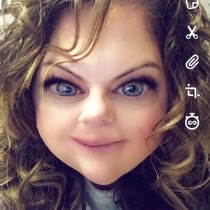 Meet your Posher, Celena